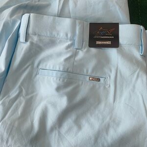 Greg Norman Light Blue Stretch shorts NWT 40 fishing sports microlux NWT